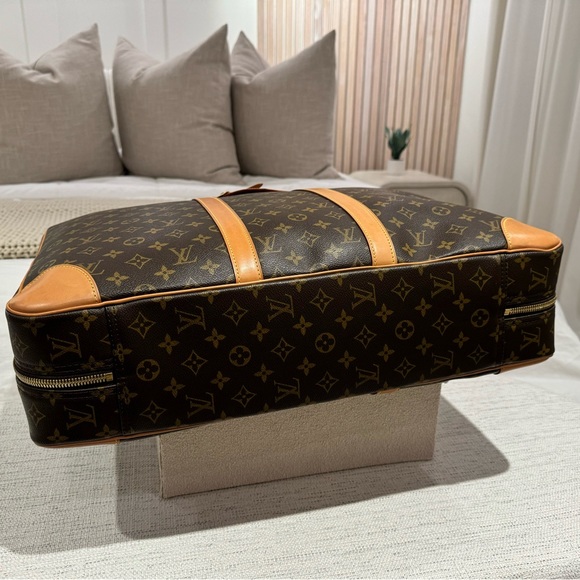 Louis Vuitton Porte Documents Voyage leather handbag - Picture 5 of 12